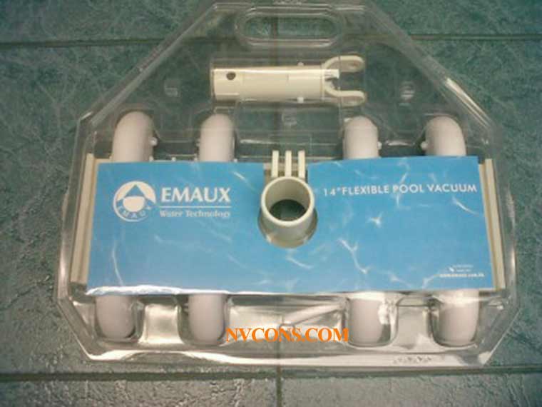 Bàn hút đáy hồ bơi Emaux 8 bánh xe Bàn hút đáy hồ bơi Emaux 8 bánh xe