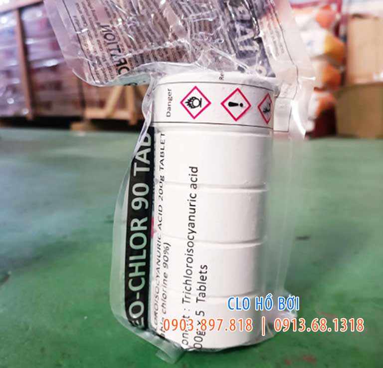 Clo dạng viên nén 200gram Shikoku Nhật Bản Clo dạng viên nén 200gram Shikoku Nhật Bản