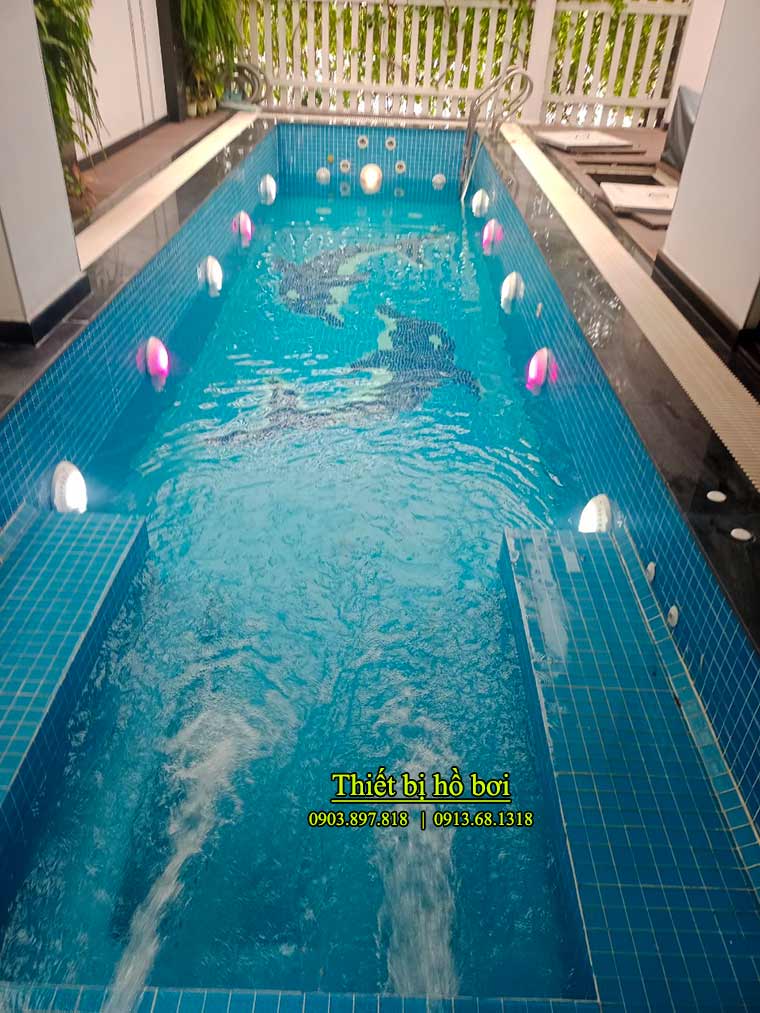 Lắp đặt đèn Britestream LED tại villa Nha Trang Lắp đặt đèn Britestream LED tại villa Nha Trang