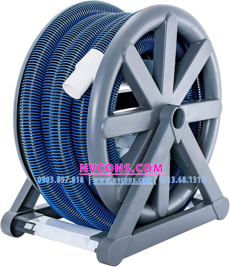 Dùng rulo quấn ống mềm hồ bơi 30m để bảo toàn gọn gàng và dễ dàng Dùng rulo quấn ống mềm hồ bơi 30m để bảo toàn gọn gàng và dễ dàng