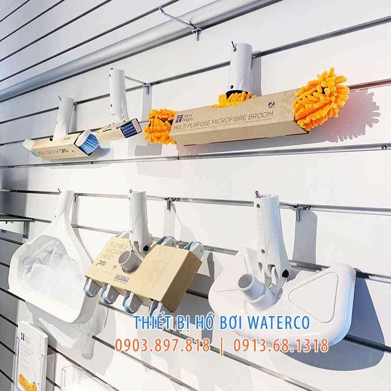 Dụng cụ vệ sinh bể bơi Waterco bao gồm Vợt bàn hút sao nhôm giá 5 triệu Dụng cụ vệ sinh bể bơi Waterco bao gồm Vợt bàn hút sao nhôm giá 5 triệu