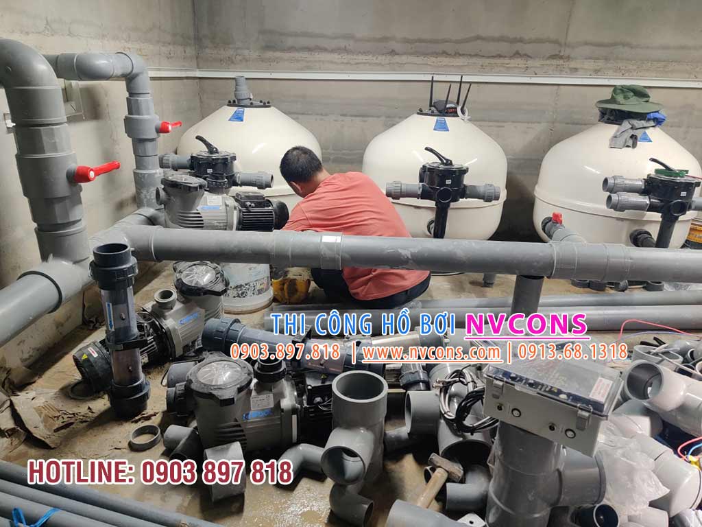 Thi công lắp đặt thiết bị phòng máy hồ bơi Tây Âu Thi công lắp đặt thiết bị phòng máy hồ bơi Tây Âu