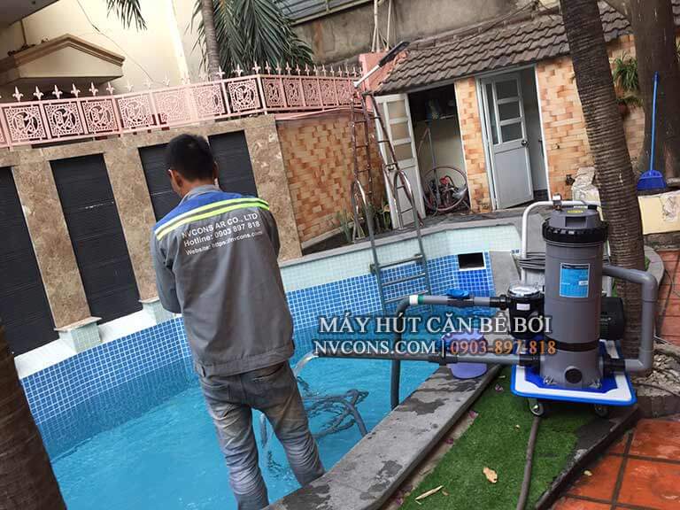 Xe đẩy máy hút cặn bể bơi Emaux Gia xe day hut can be boi, may hut can ho boi, máy hút cặn bể bơi, gia may hut can ho boi